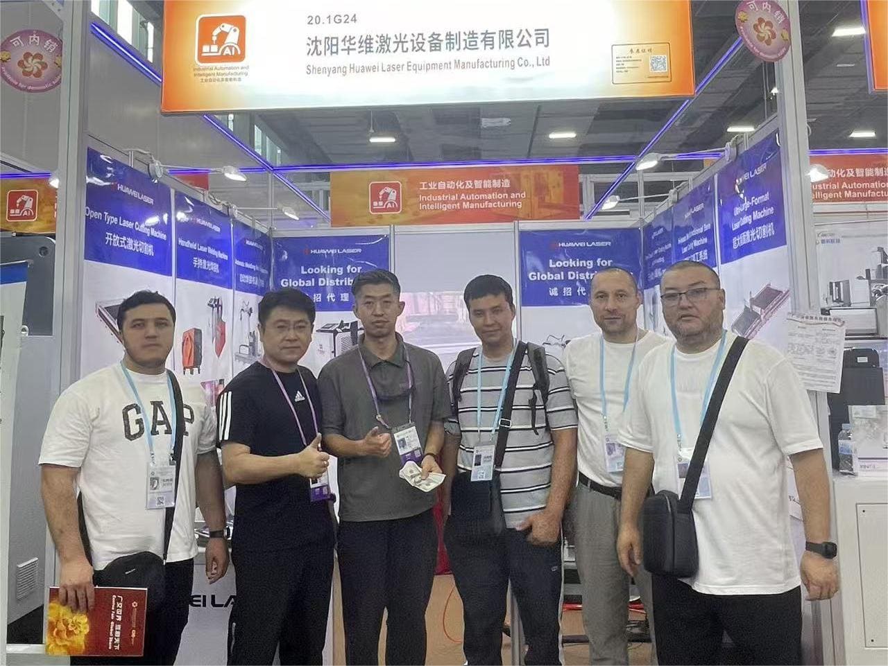 Huawei Laser Bersinar di Canton Fair ke-138 dengan Alat Las Laser Genggam Berpendingin Udara yang Inovatif